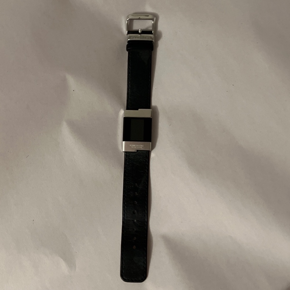 Kenneth Cole Reaction Watch - Needs battery replaced